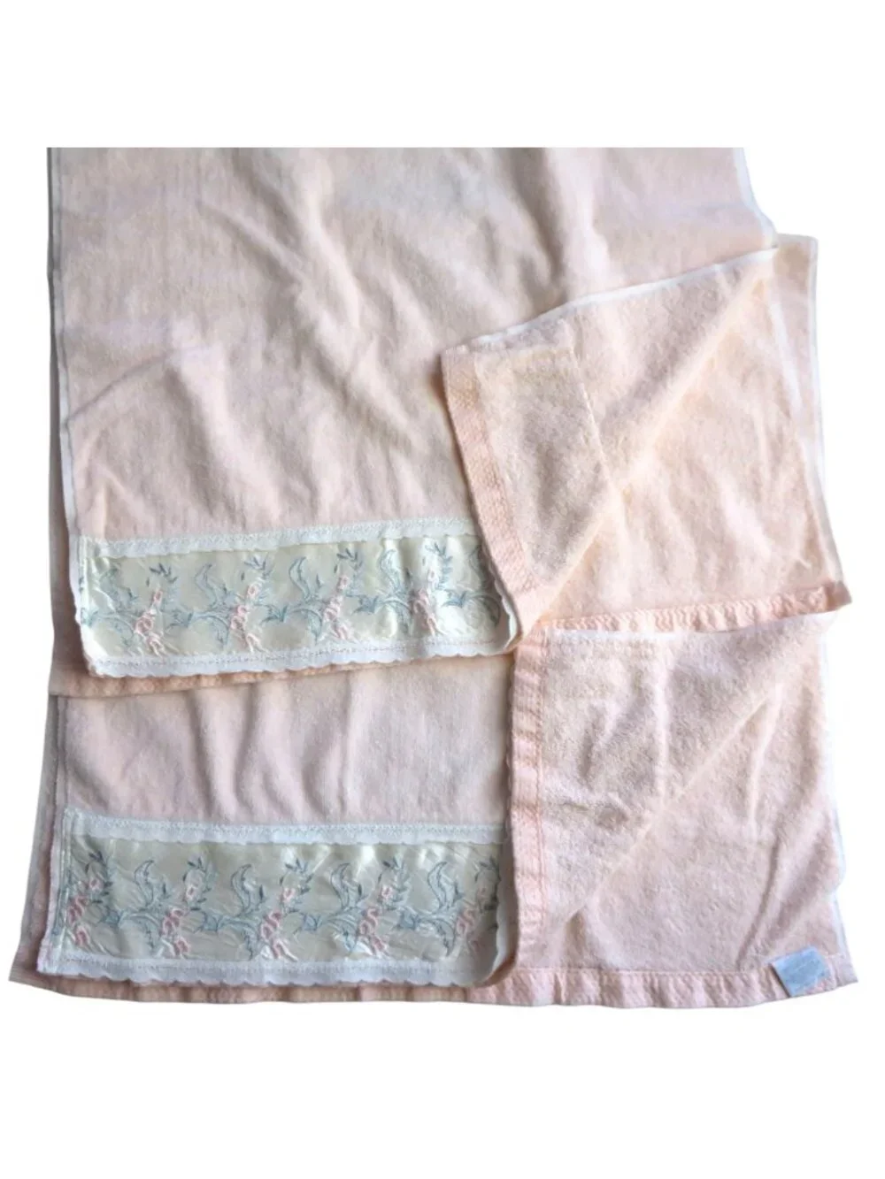 Vintage Trousseau Peach Bath Towels Embroidered Satin Trim Lace Edge USA Made